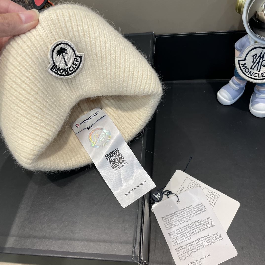 Moncler Caps